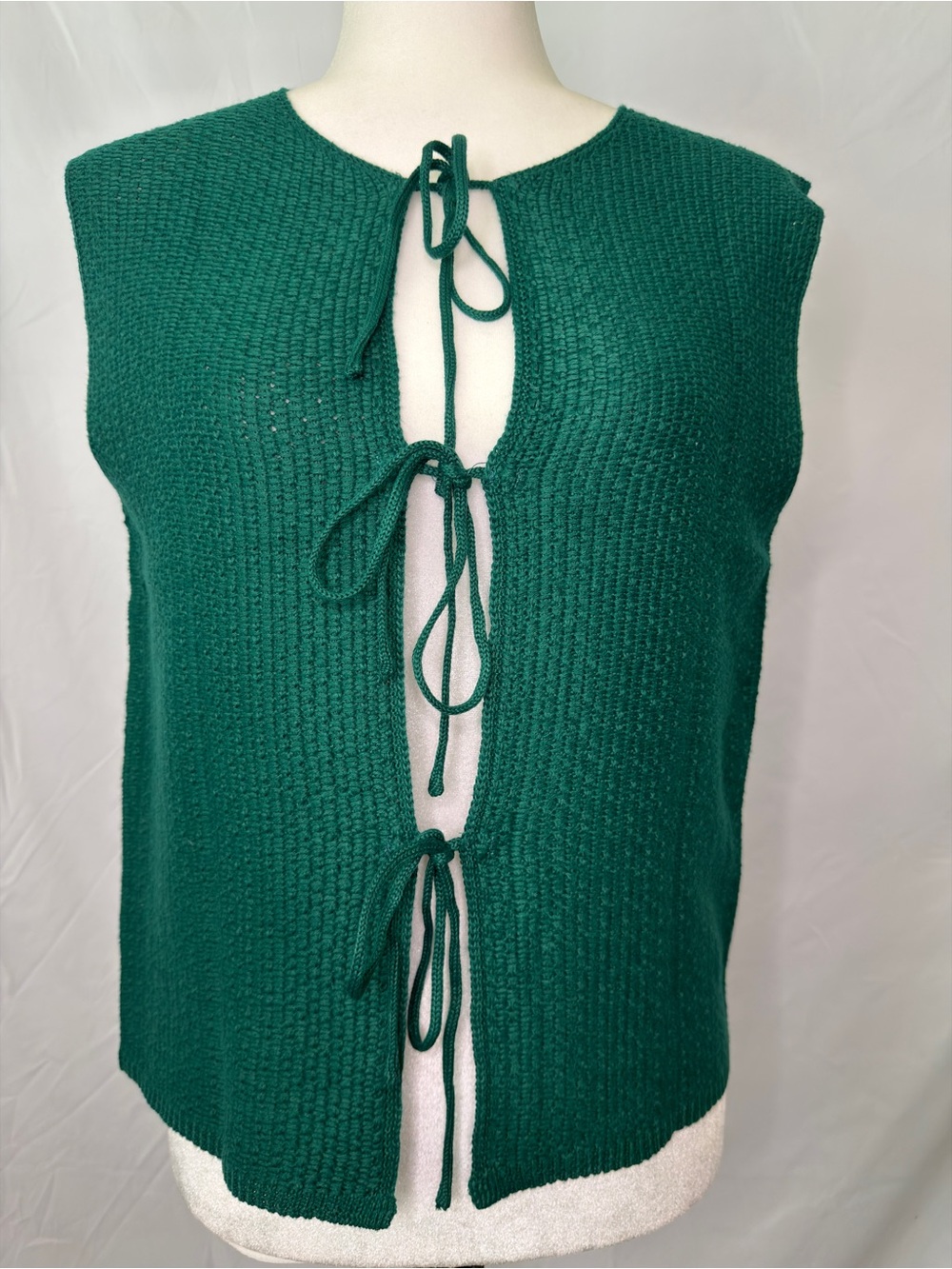 Green Tie-Front Knit V-Neck Sweater Vest